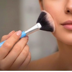 Makeup Brush Set of 5 â€“ Professional Face & Eye Brushes Kit with Soft Bristles | Foundation, Blush, Eyeshadow & Eyebrow Brushes | Lightweight Blue Handle Cosmetic Tools (3 Colors may vary)