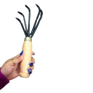 Garden Hand Cultivator Tool with Wooden Handle – 5 Prong Manual Rake for Wooden Handle Manual Tool for Weeding, Aerating & Soil Cultivation Farming.