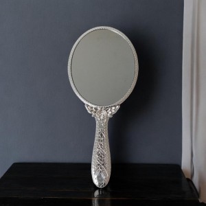 Oval Silver-Plated Plastic Hand Mirror, Medium Size - Portable Mirror for Makeup, Travel, and Daily Use | Pack of 1