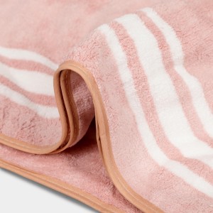 270 GSM Pink Microfiber Bath Towel - (M3196)
