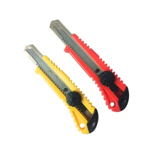 HitechSales 18mm Utility Knife Cutter, Heavy-Duty Retractable Box Cutter for Office, Home, Arts & Crafts, Compact Design with Extended Use (Pack of 2, Color May Vary)