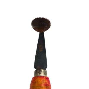 Coconut Peeler Scraper with Wooden Handle | Traditional Manual Coconut Scrapper Tool for Easy Coconut Cutting & Grating.